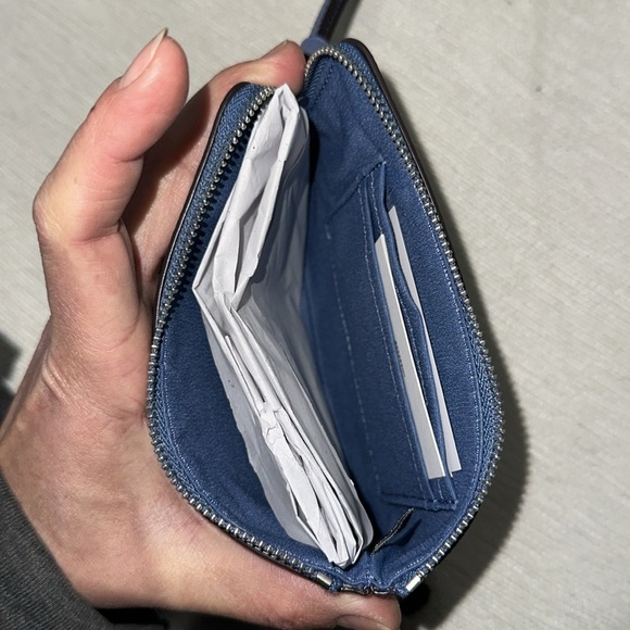 Coach corner zip wristlet with Aquarius ♒️ New 🔥 - Picture 7 of 11